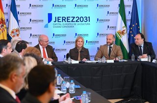La alcaldesa de Jerez de la Frontera (Cádiz), María José García-Pelayo, en el encuentro del Consejo Rector de 'Jerez2031' para abordar últimos pasos de la presentación de la candidatura a capital cultural europea.