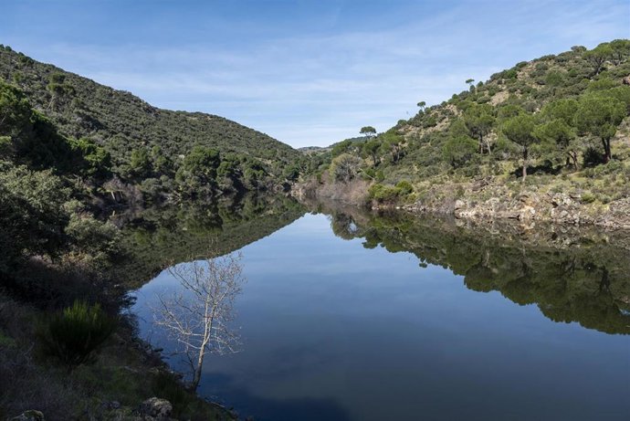 Un tramo de la Vía Verde del Alberche, a 22 de febrero de 2026, en Pelayos de la Presa, Madrid (España). 