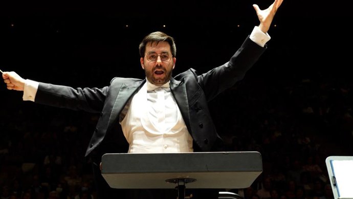El director de proyectos musicales y artísticos de la Universidad Internacional de La Rioja (UNIR) y director de la Joven Orquesta Sinfónica de Valladolid (JOSVa), Ernesto Rodríguez-Monsalve