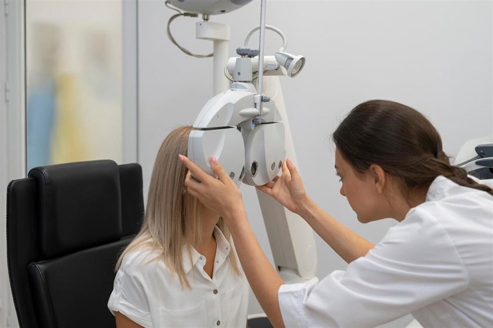Revisión realizada por el sector de ópticos-optometristas.