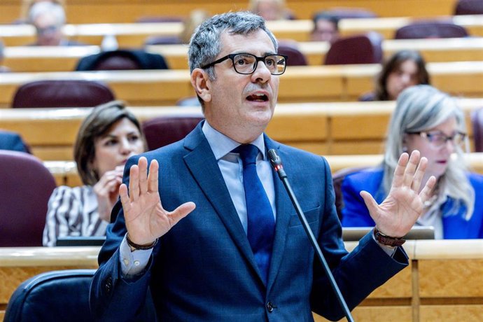 El ministro de la Presidencia, Justicia y Relaciones con las Cortes, Félix Bolaños, interviene durante una sesión de control al Gobierno en el Senado, a 3 de marzo de 2026, en Madrid (España). 