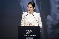 Ayuso carga contra las "peinetas" de Sánchez a EEUU y critica que esté dejando a España "a la altura del betún"