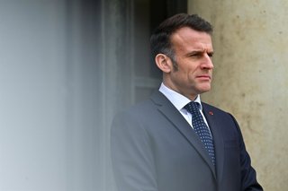 February 27, 2026, Paris, Ile-De-France (Region, France: The President of the Republic, Emmanuel Macron, welcomed the Prime Minister of the Republic of Slovenia, Robert Golob, to the ÉlysĂe Palace on 27 February 2026.