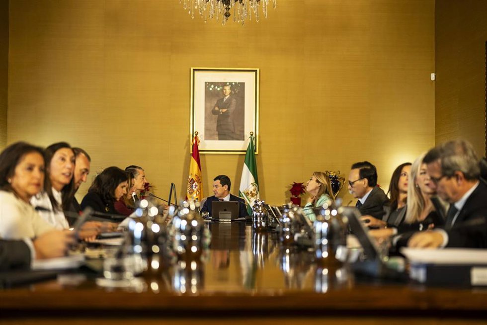 Archivo - Reunión del Consejo de Gobierno de la Junta de Andalucía presidida por Juanma Moreno. (Foto de archivo).