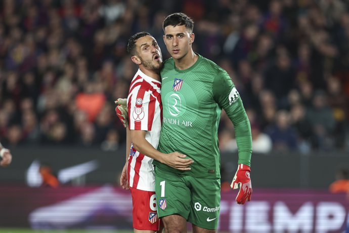Koke and Juan Musso of Atletico de Madrid gesture during the Spanish Cup, Copa del Rey, football match Semifinal Second Leg played between FC Barcelona and Atletico de Madrid at Spotify Camp Nou stadium on March 03, 2026 in Barcelona, Spain.