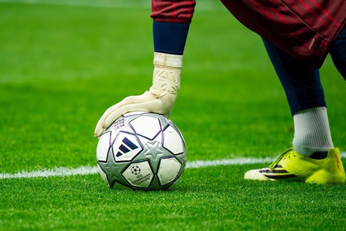 Archivo - ADIDAS official ball of Champions League during the UEFA Champions League, League phase, MD7 football match between FC Internazionale and Arsenal FC on 20 January 2026 at Giuseppe Meazza stadium in Milan, Italy - Photo Luca Rossini / DPPI