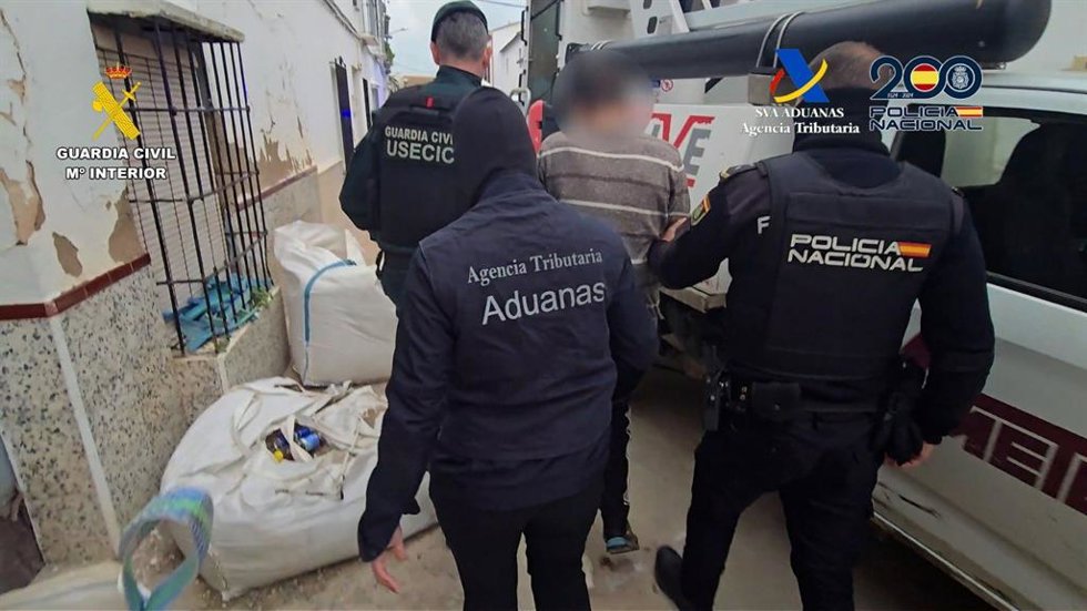 Operación de desmantelamiento de 40 plantaciones de marihuana en Marinaleda (Sevilla)