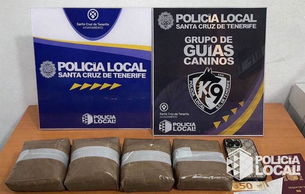 Sucesos.-Detenido tras ser sorprendido con 2,2 kilos de hachís en su mochila en Santa Cruz de Tenerife