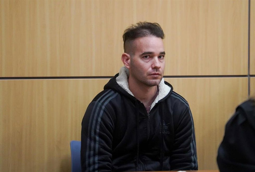 Archivo - David S.O., alias 'El Tuvi' durante la celebración por el asesinato de la joven Wafaa Sebbah