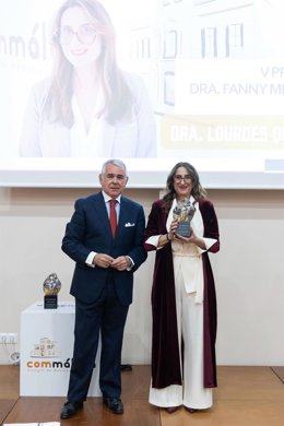 La médica del 061, Lourdes Quirós, reconocida por el Colegio de Médicos de Málaga