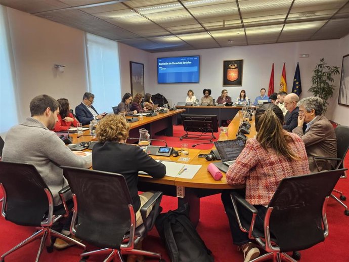 Médicos del Mundo critica en el Parlamento de Navarra la "exclusión" de personas migrantes del reconocimiento de discapacidad en Comunidad foral.