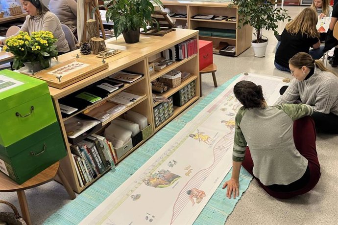 La Asociación Montessori Internacional amplía su oferta de formación profesional para maestros en España