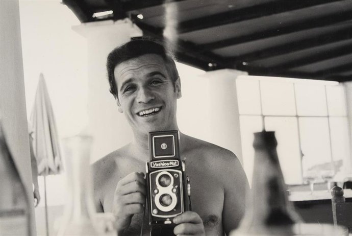 Archivo - Imagen del actor Paco Rabal pertenciente al archivo fotográfico de la familia Rabal que ha sido digitalizado