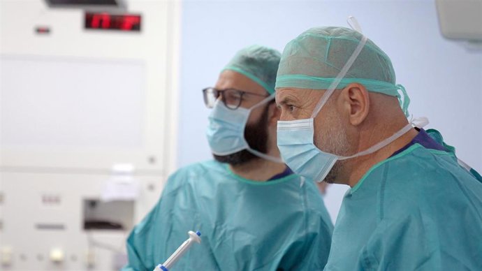 La cirugía metabólica es a veces la opción más eficaz en casos de obesidad severa.