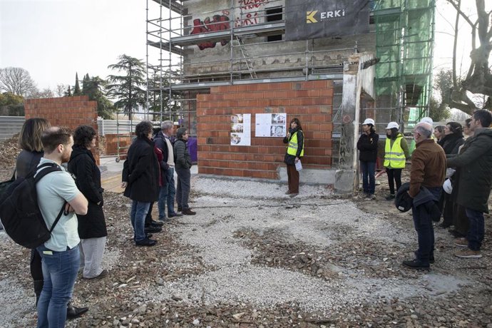 Imagen de la visita a las obras de Casa Soto