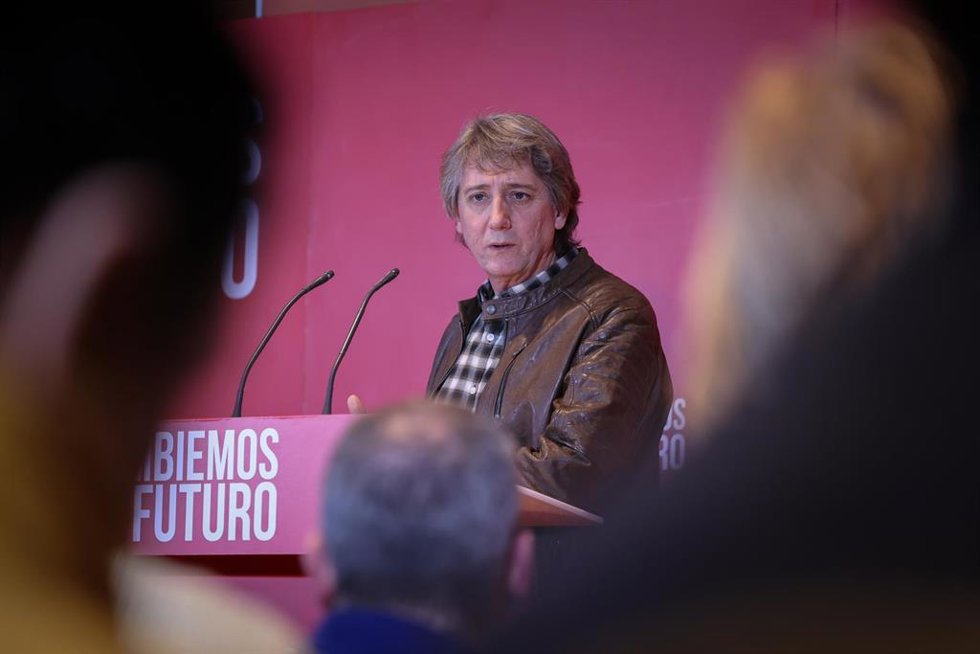 El candidato del PSOE a la Presidencia de la Junta, Carlos Martínez, en una imagen de archivo en un acto en Miranda de Ebro (Burgos).