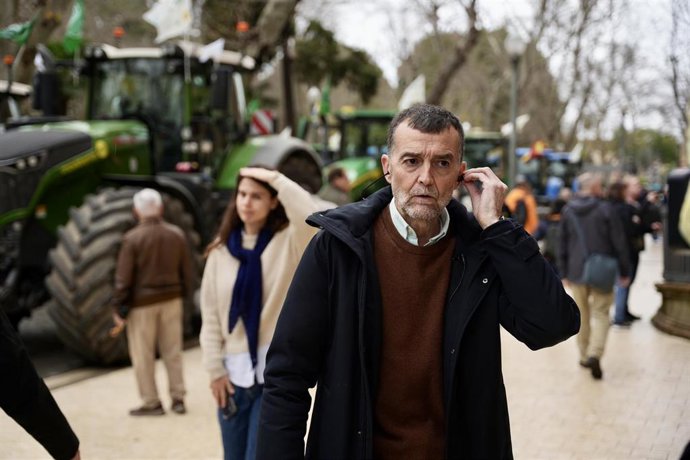 El coordinador federal de IU y candidato de Por Andalucía a la Presidencia de la Junta, Antonio Maillo, en una imagen de archivo de una tractorada contra Mercosur. 