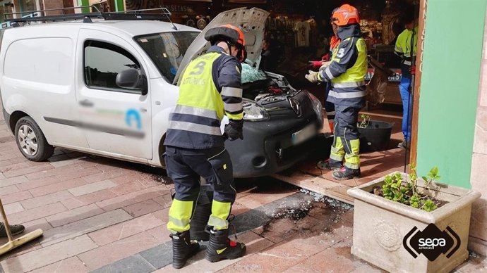 Accidente de tráfico en Cangas de Onís.