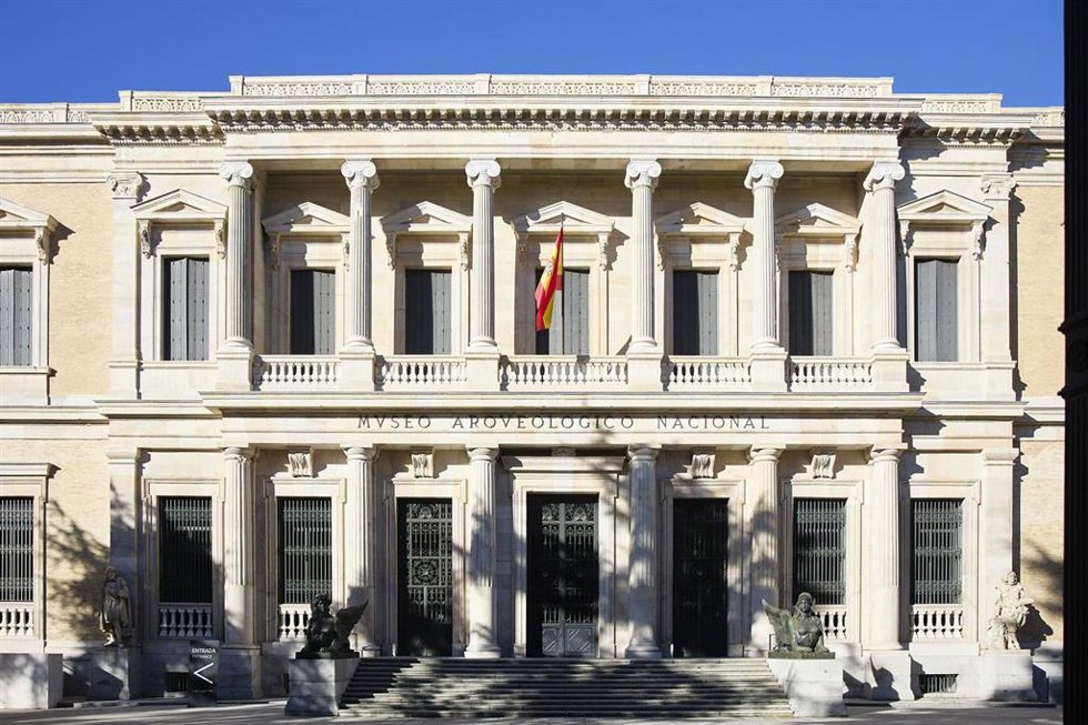 Archivo - Fachada del Museo Arqueológico Nacional, en Madrid (España). 
