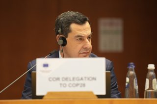 Archivo - El presidente de la Junta de Andalucía, Juanma Moreno, interviene ante el Pleno del Comité de las Regiones de la Unión Europea