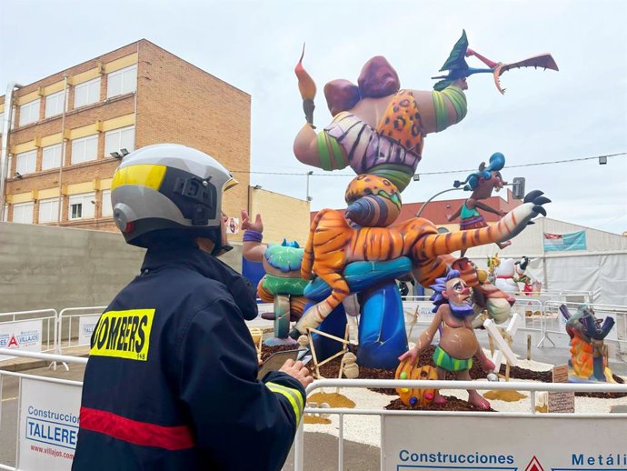 El Consorcio de Bomberos refuerza la seguridad de las Fallas en la provincia con un protocolo de actuación ante lluvias y viento