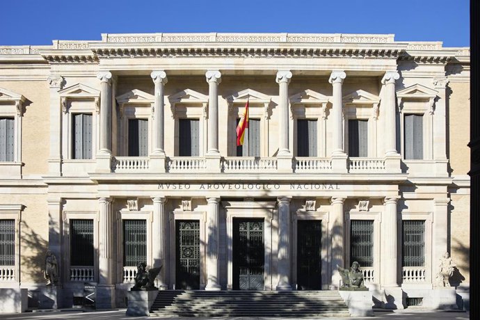 Archivo - Fachada del Museo Arqueológico Nacional, a 5 de enero de 2023, en Madrid (España). Los 16 Museos Estatales dependientes del Ministerio de Cultura y Deporte han registrado más de dos millones de visitas en 2022, una cifra que representa un aument
