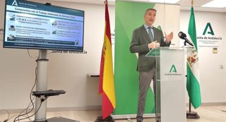 El delegado territorial de Empleo en Almería, Amós García.