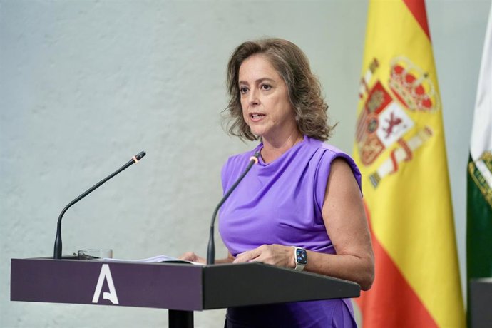 Archivo - La consejera de Sostenibilidad y Medio Ambiente de la Junta de Andalucía, Catalina García, interviene en la rueda de prensa posterior al Consejo de Gobierno andaluz. A 5 de noviembre de 2025. (Foto de archivo).