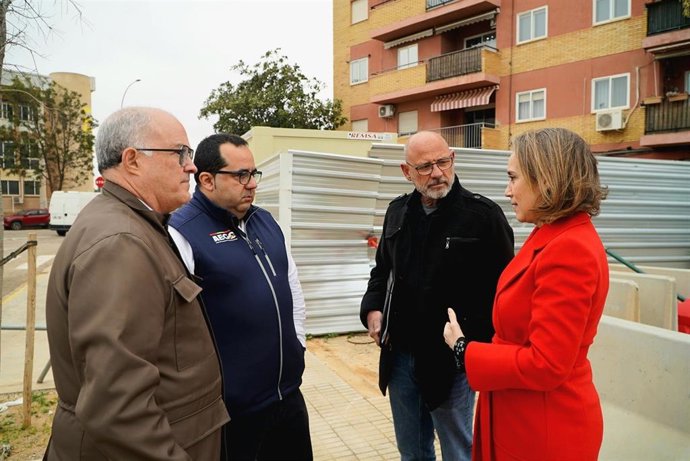 La vicesecretaria de Regeneración Institucional del PP, Cuca Gamara, este miércoles en el cuartel de Paiporta