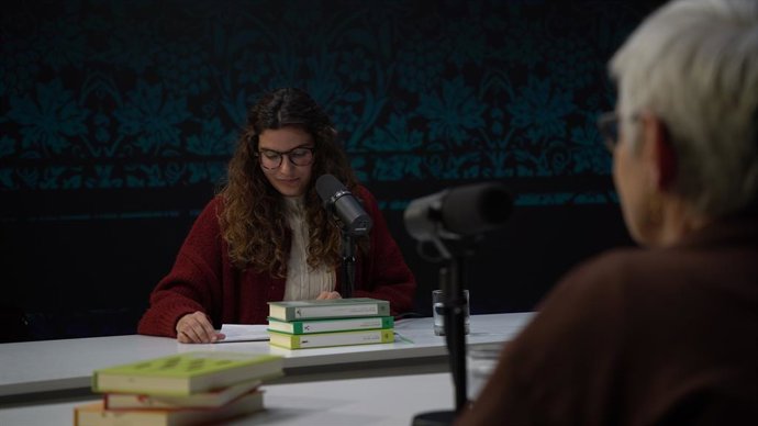 El pòdcast guardonat amb el Premi Muriel Casals 'La contracoberta' 