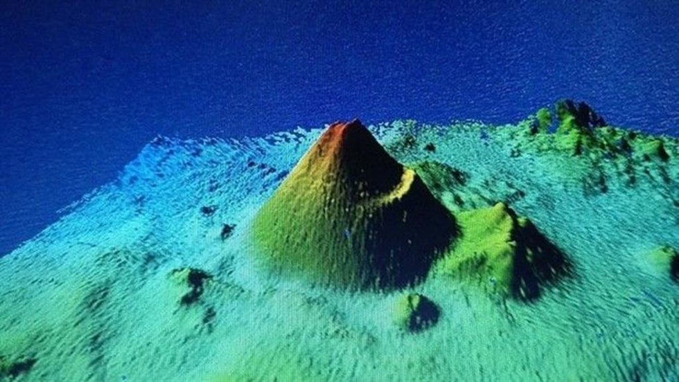 Recreación del volcán submarino 'Enmedio' ubicado entre Tenerife y Gran Canaria