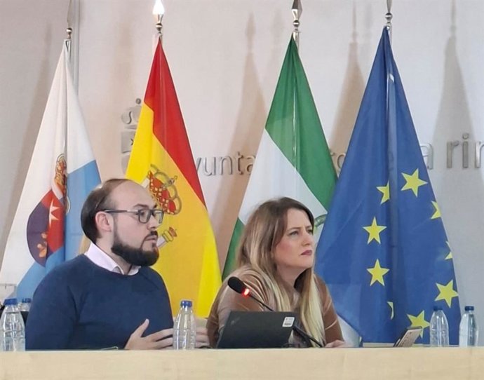 Dirigentes del PP de La Rinconada en una sesión plenaria.