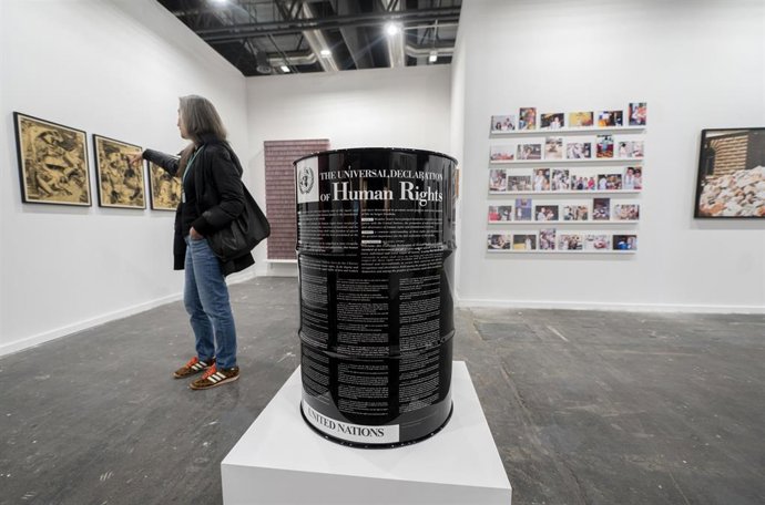 El artista Eugenio Merino exhibe su obra en 'ADN Galería'.