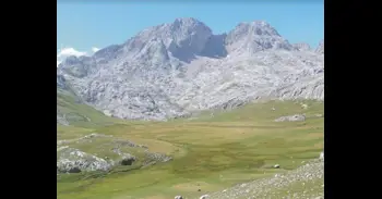 Rescatáu un esquiador santanderín firíu en Picos d'Europa