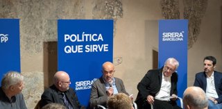El líder del PP en el Ayuntamiento de Barcelona, Daniel Sirera; el director general del Cercle d'Economia, Miquel Nadal; el presidente de Barcino 5G, Alberto Fernández; el alcalde de Castelldefels, Manu Reyes y el periodista Xavier Casinos