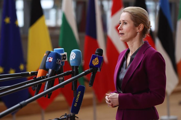HANDOUT - 11 February 2026, Belgium, Brussels: European Union foreign policy chief Kaja Kallas speaks to the media ahead of the meeting of European Union Defense Ministers at the European Council building in Brussels. Photo: Francois Lenoir/EU Council/dpa