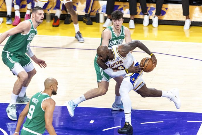 February 22, 2026, Los Angeles, California, USA: Los Angeles Lakersâ€ LeBron James (23) drives against Boston Celticsâ€ Hugo Gonzalez (28) during an NBA basketball game at Crypto.com Arena on Sunday, Feb. 22, 2026 in Los Angeles.