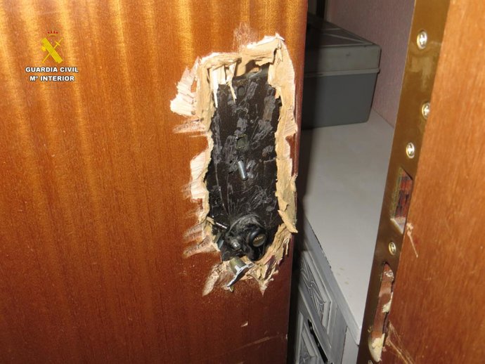 La Guardia Civil esclarece 45 robos en viviendas y trasteros de Haro y Gimileo