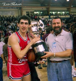 El excapitán del CAI Zaragoza, Pepe Arcega será homenajeado por la ciudad de Zaragoza con la retirada de su camiseta