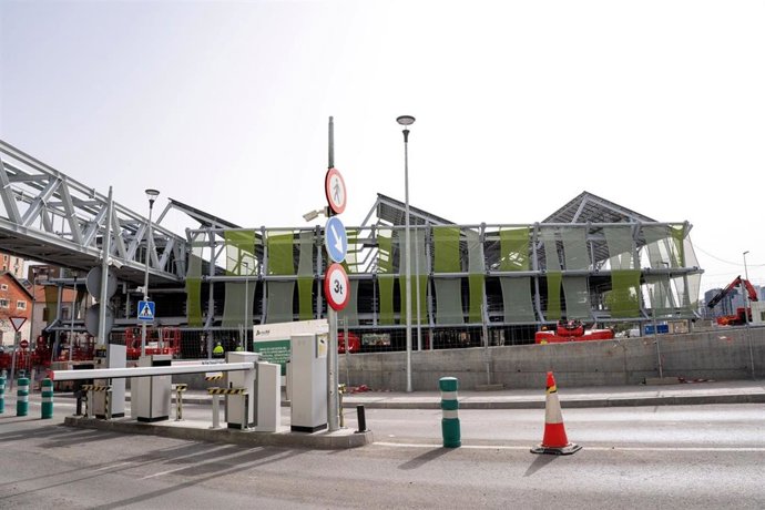Obras del nuevo aparcamiento modular de la estación de Puerta de Atocha