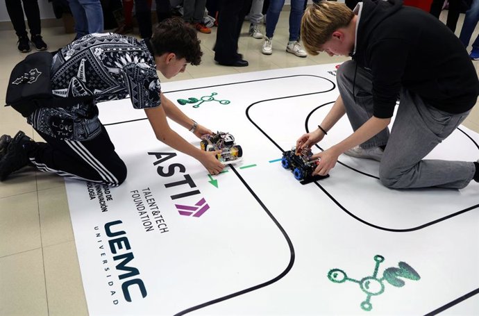 La UEMC acoge mañana la semifinal de ASTI Robotics Challenge, el mayor desafío de robótica educativa de España.