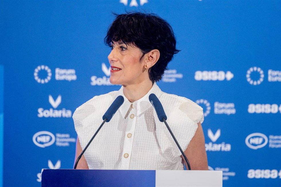 La ministra de Inclusión, Seguridad Social y Migraciones, Elma Saiz, durante un desayuno informativo de Nueva Economía Fórum, en el Hotel Mandarin Oriental Ritz, a 5 de marzo de 2026, en Madrid (España).
