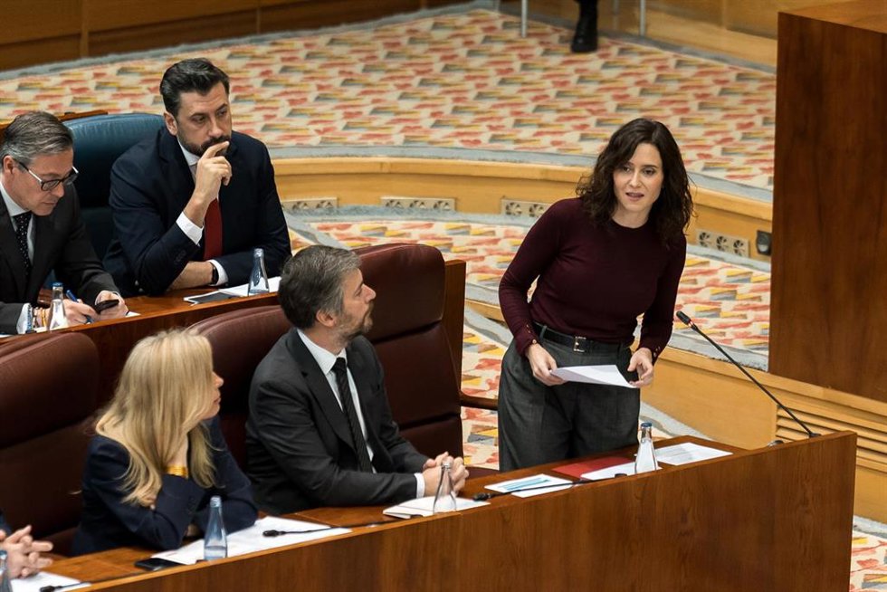 La presidenta de la Comunidad de Madrid, Isabel Díaz Ayuso, interviene durante un pleno en la Asamblea de Madrid, a 5 de marzo de 2026, en Madrid (España).