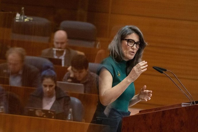 Archivo - La portavoz de Más Madrid en la Asamblea de Madrid, Manuela Bergerot, durante el pleno de la Asamblea de Madrid