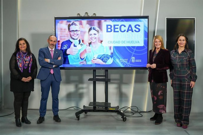 Presentación de la segunda edición de las Becas al Talento 'Ciudad de Huelva'.