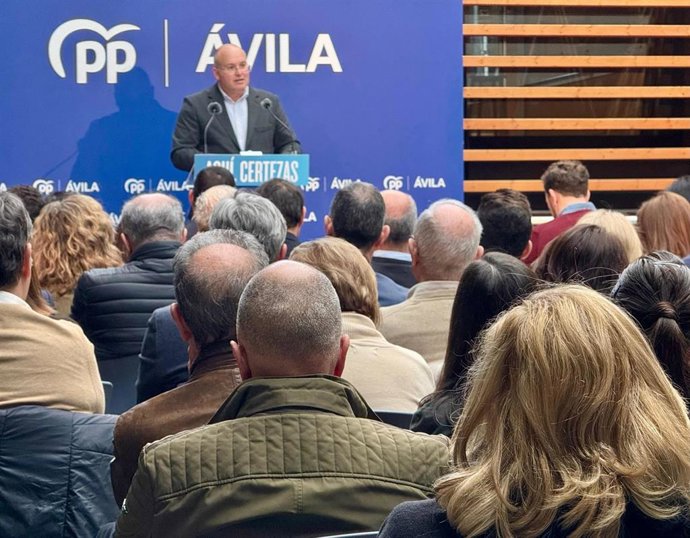 Miguel Tellado, durante su intervención en Ávila.