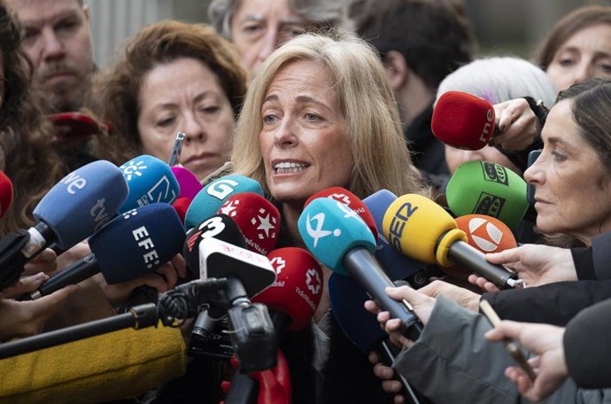 Archivo - Iamgen de recurso de la consejera de Economía y Hacienda de la Comunidad de Madrid, Rocío Albert, atendiendo a los medios a su llegada al Consejo de Política Fiscal y Financiera (CPFF)