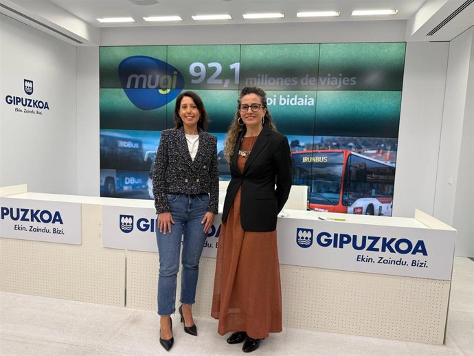 Azahara Domínguez y Eluska Renedo.