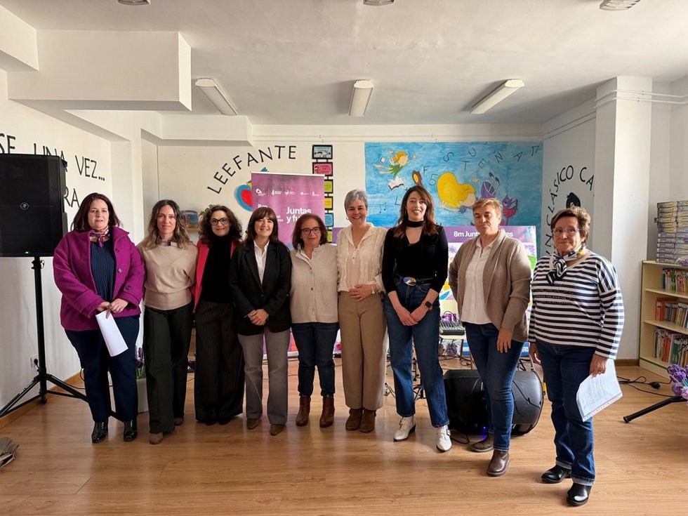 Celebración del 8M en la localidad soriana de San Esteban de Gormaz.
