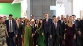 Vídeo: Carmen Lomana vive un momento 'trágame tierra' al intentar saludar a los Reyes en ARCO